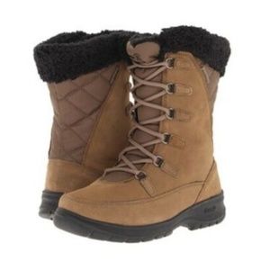 NEW Kamik Boston Women’s Boots Taupe Size 9